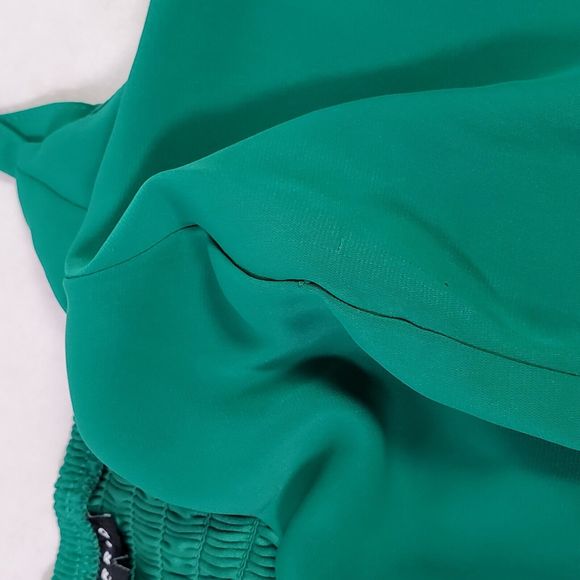 Torrid Emerald Green Tank Top Sz 3 Cami Camisole Flowy Dressy Holiday Christmas - Picture 4 of 11